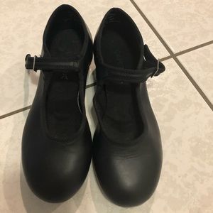 Tap shoes